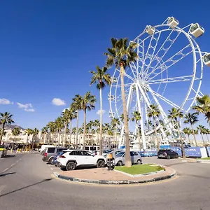 Terraza En La Playa De Apartamento